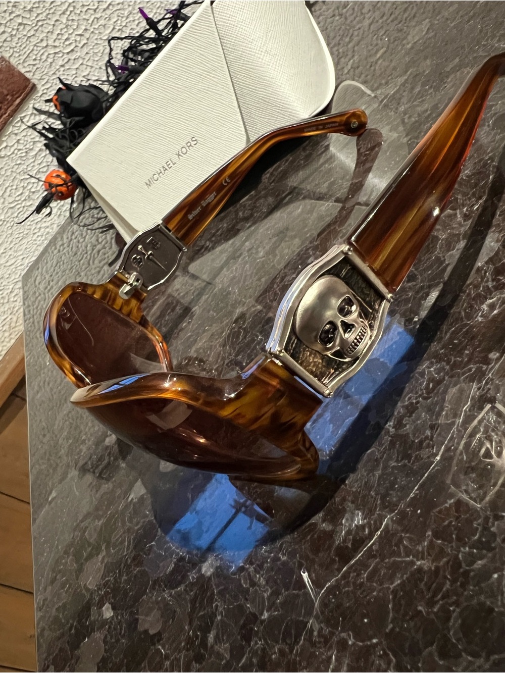 Michael Kors Sunglasses - Picture 3 of 4